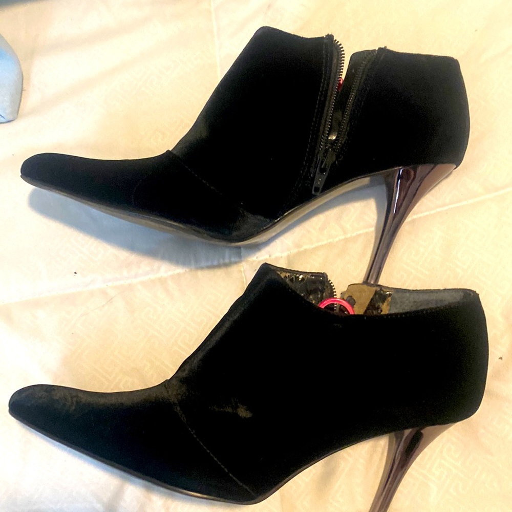 Velvet Black ankle boots Nine West